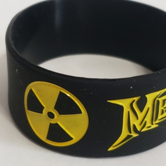 Megadeath logo band bracelet silicone rubber new - Picture 2 of 2
